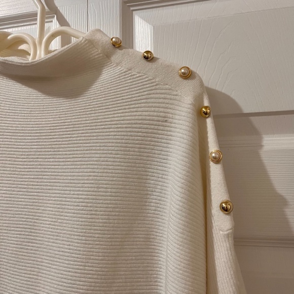 Off-white beautiful belldini sweater size large - Picture 3 of 6